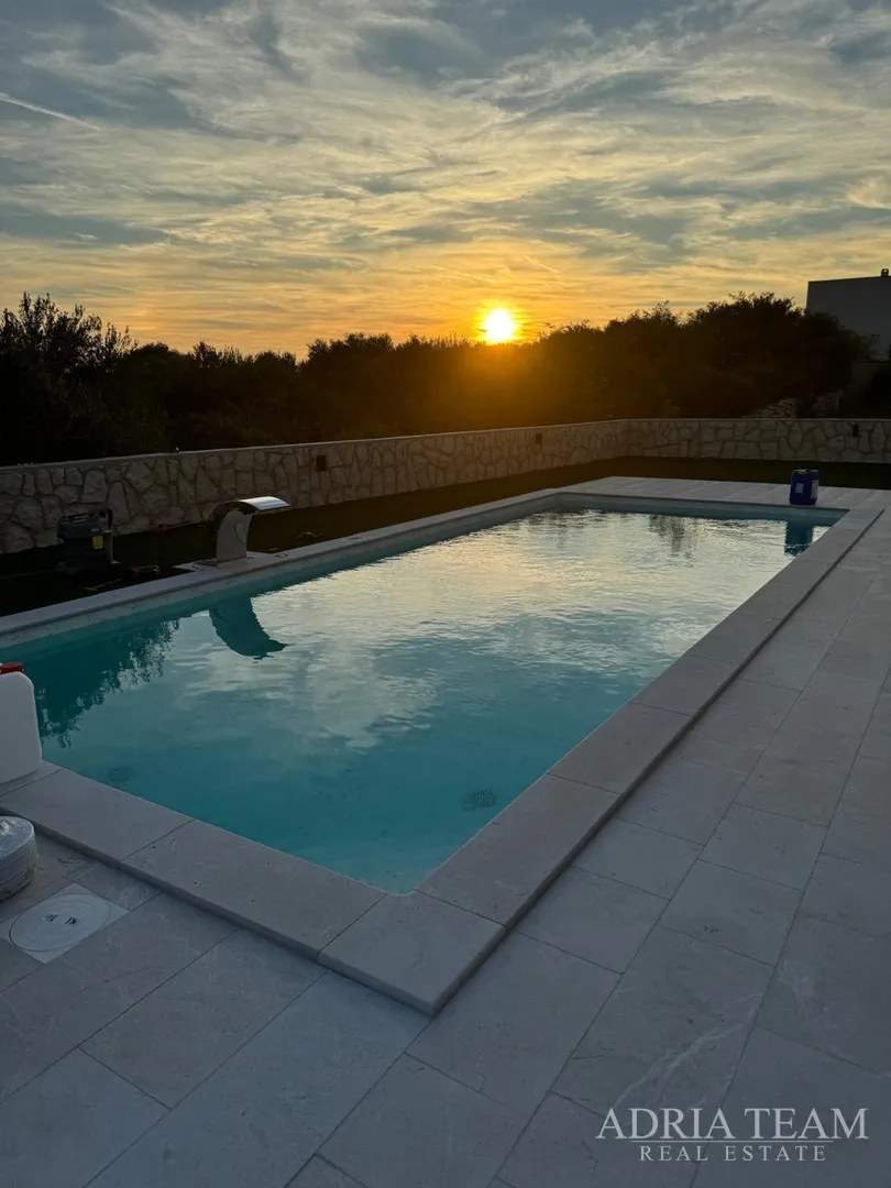 elegantna vila s bazenom – novalja, škuncini stani - slika 26