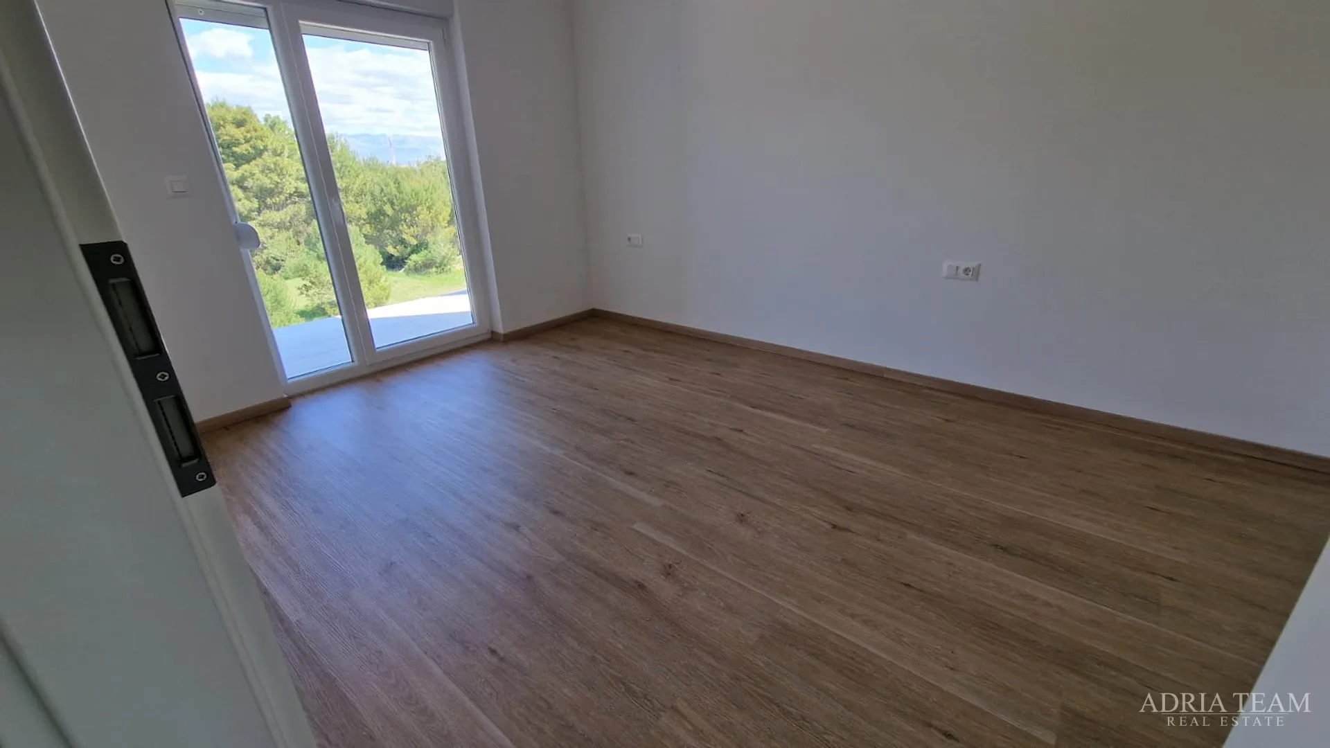 apartmani u stambenoj zgradi, novogradnja - vir - slika 19