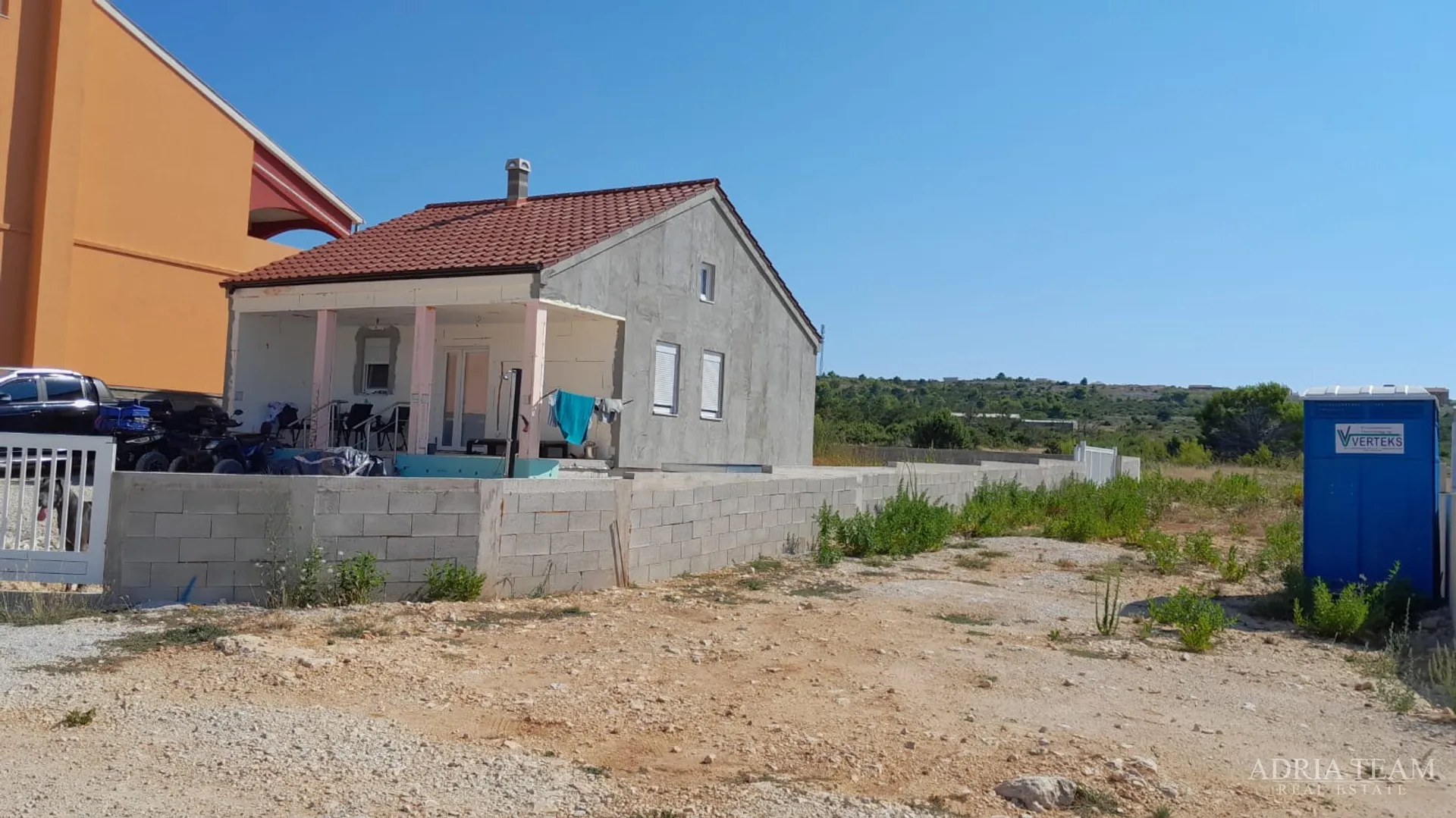 kuća u novogradnji - ražanac - slika 14
