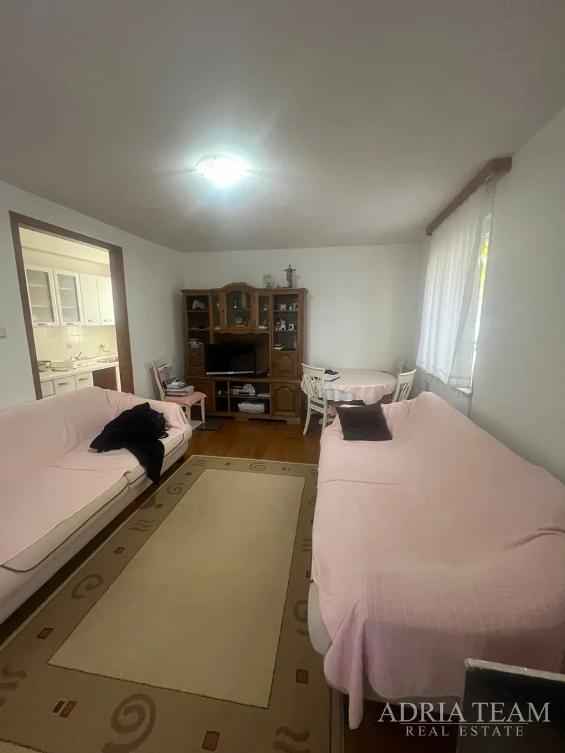 kuća s dvije stambene jedinice, 50 m od mora - vir, južna strana - slika 11