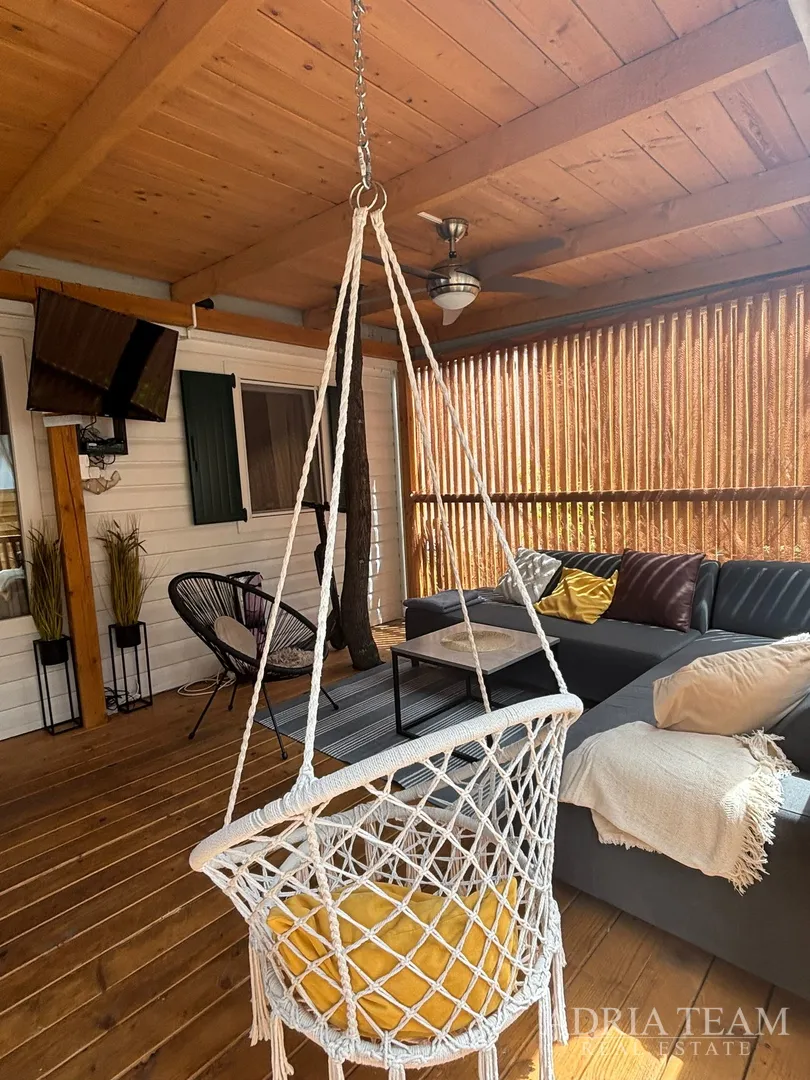 prodaje se potpuno opremljena mobilna kuća – 70 m od mora biograd na moru – camping park soline - slika 9