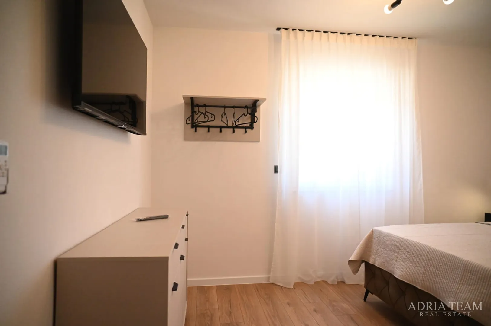 vila s bazenom, 350 m od mora, vir - zadar - slika 7