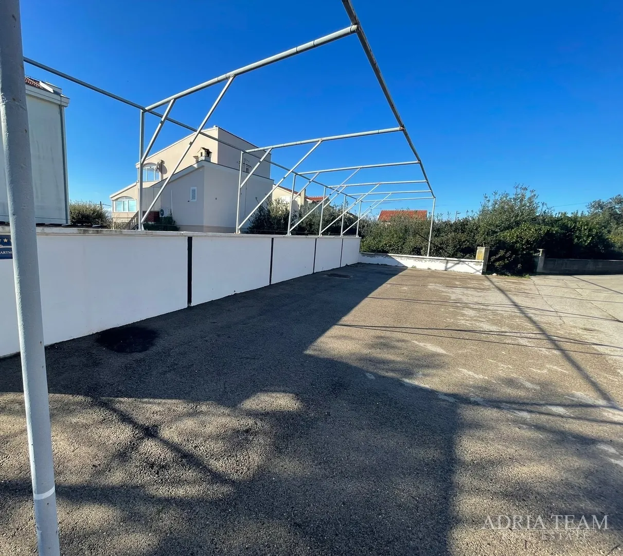 kuća s 10 apartmana, pogled na more - petrčane - slika 32
