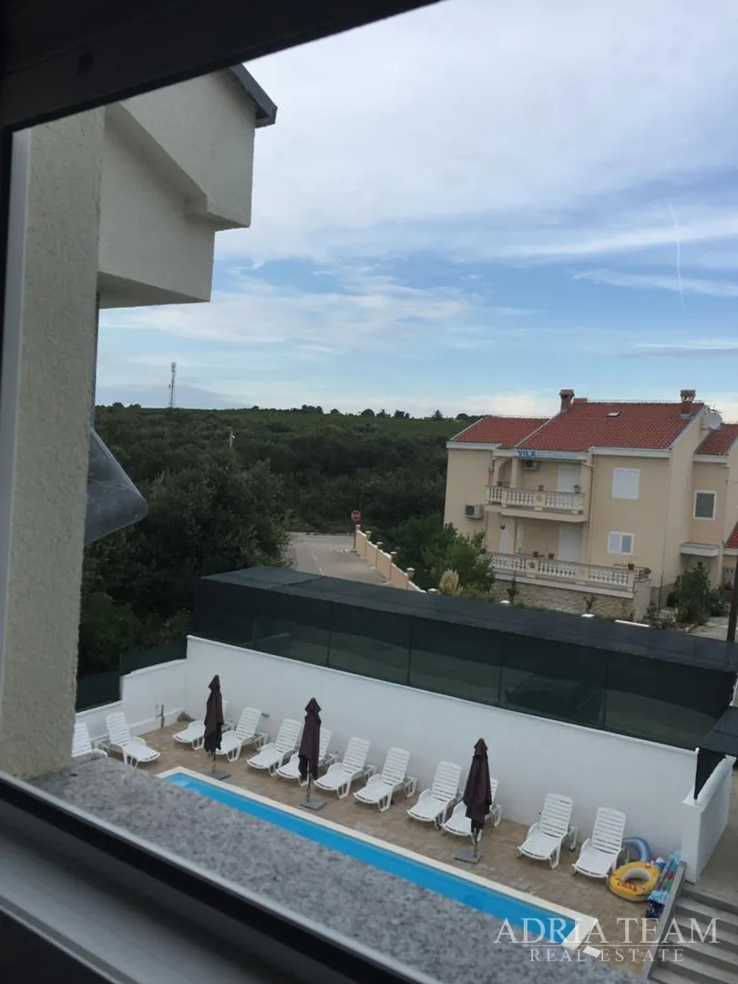 kuća s 10 apartmana, pogled na more - petrčane - slika 37