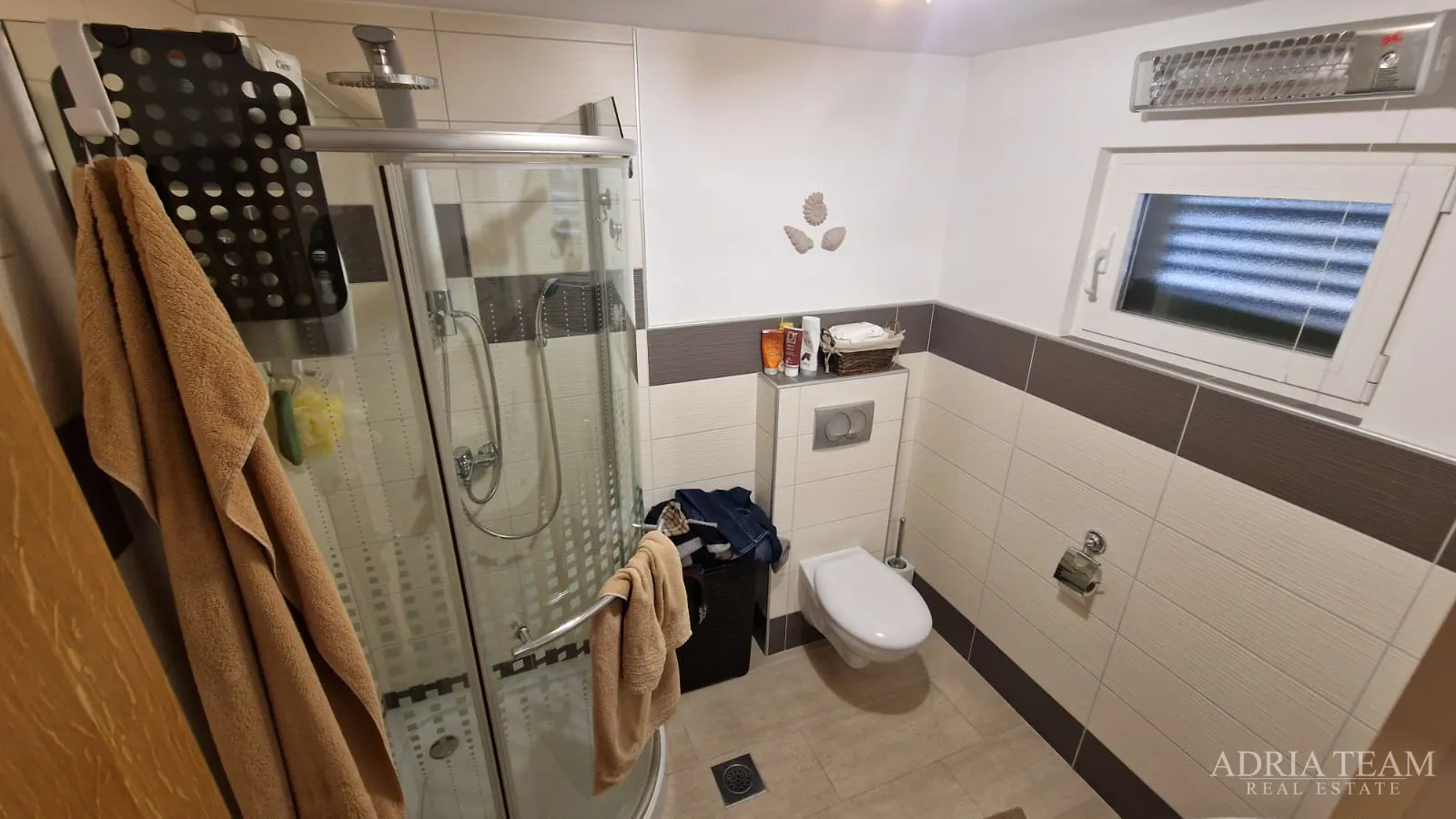 renovirana kuća , vir, 300 m od mora - slika 17