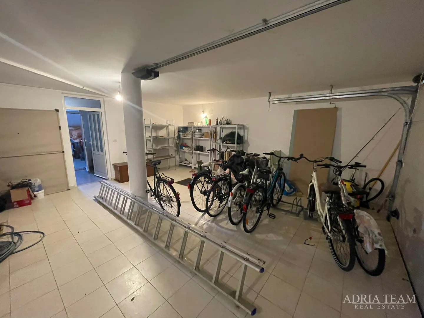 kuća s 10 apartmana, pogled na more - petrčane - slika 18