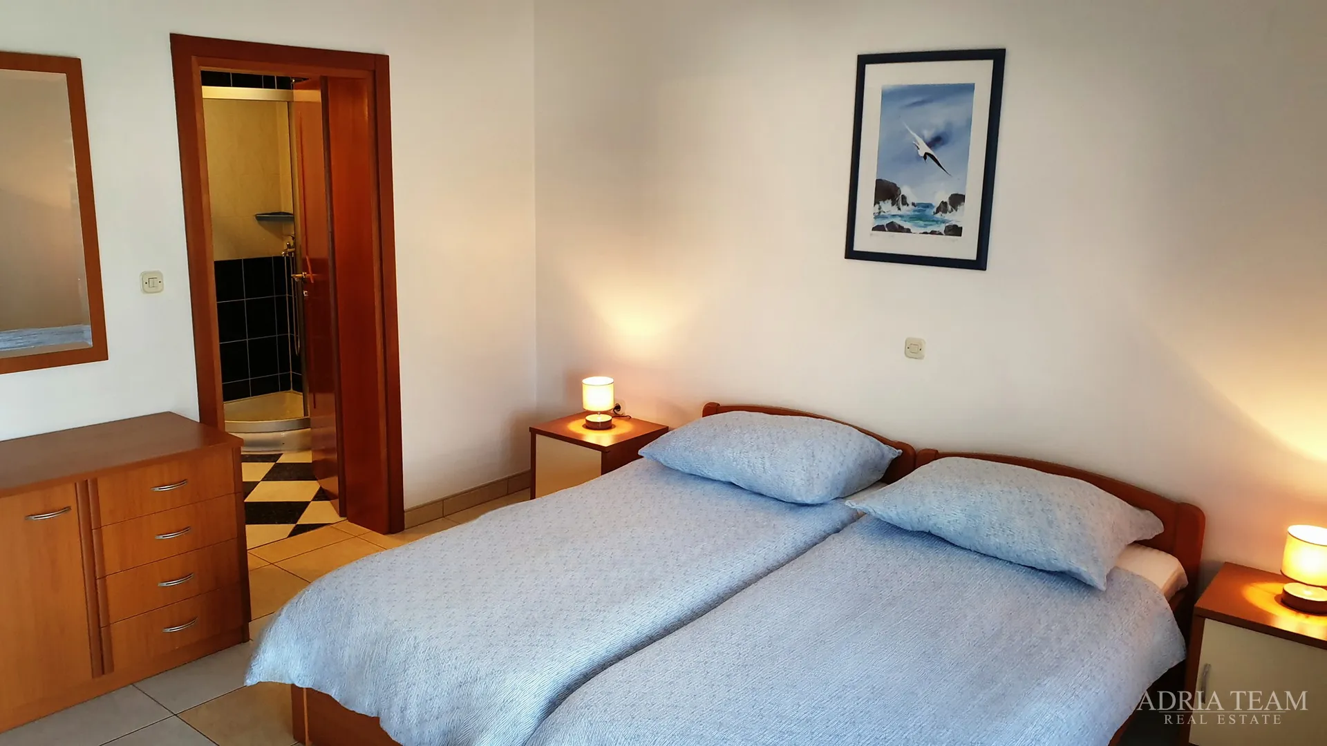 vila sa 7 apartmana, pogled na more - diklo, zadar - slika 6