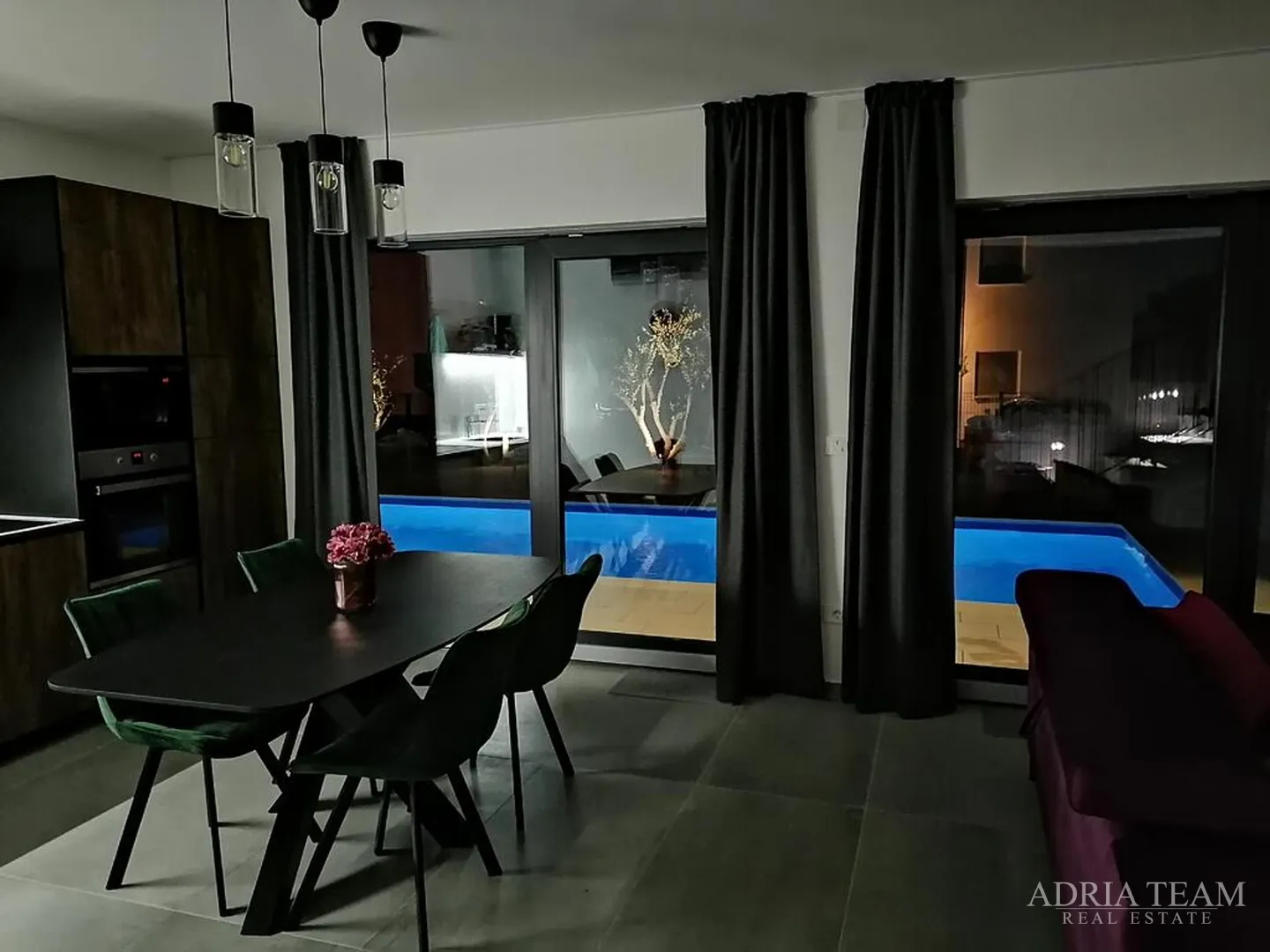 apartmani u urbanoj vili s bazenom, 250 m od mora, vir - zadar - slika 24
