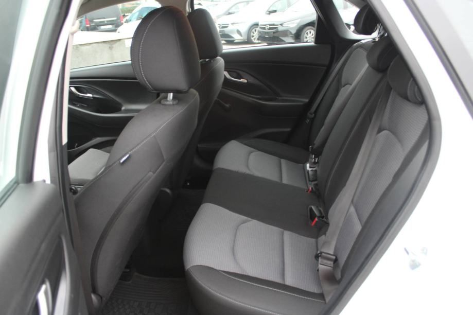 hyundai i30 1.6 crdi - slika 10