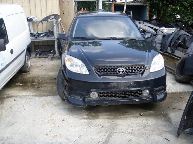 Toyota Matrix XRS za dijelove - Zagreb
