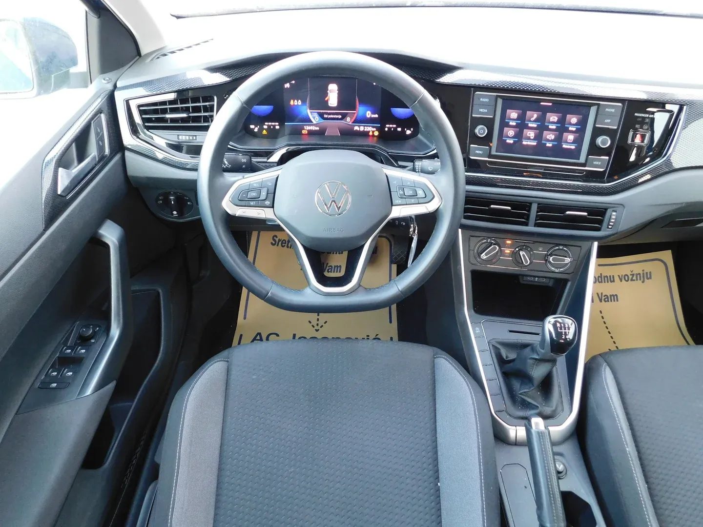 10794 volkswagen polo 1.0 tsi life - slika 8