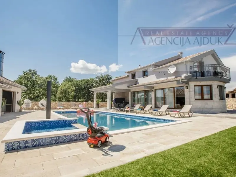 imotski vila 321 m2 - top ponuda - ekskluziva - novo u ponudi - slika 5