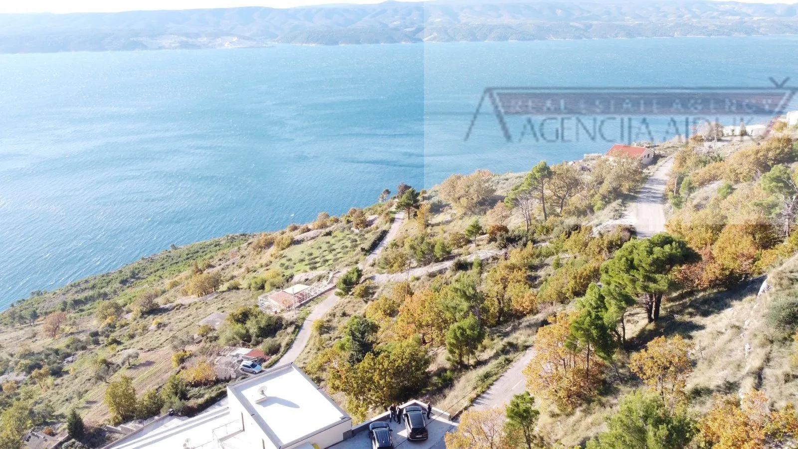 omiš stanići 3800 m2 građevinsko zemljište top loakcija - slika 8