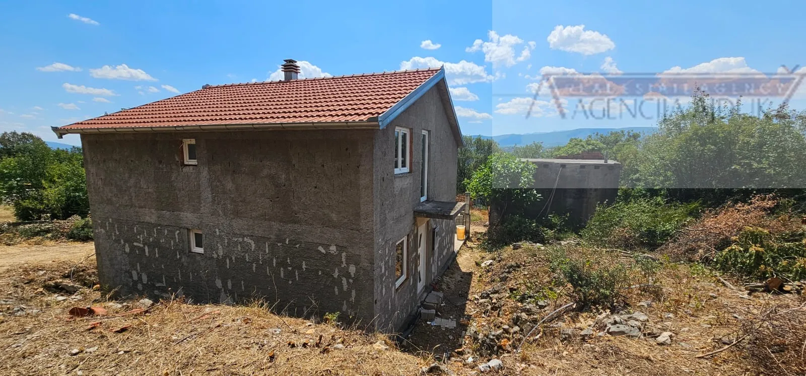 imotski samostojeća kuća 140 m2 na parceli od 1196 m2 - novo u ponudi - slika 3