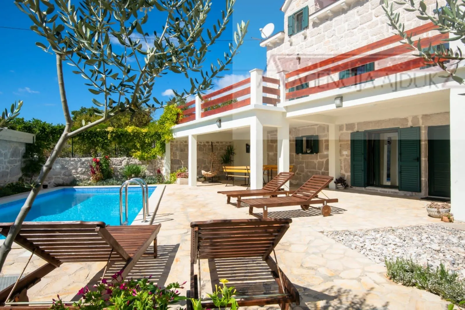 imotski - vila sa bazenom 190 m2 - top ponuda - slika 4