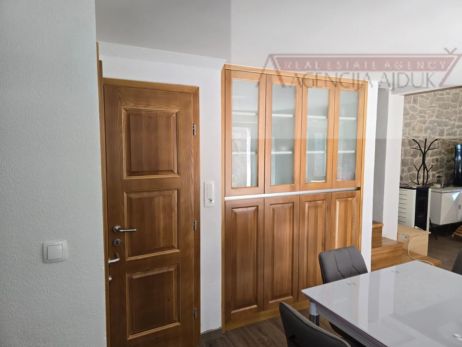 imotski renovirana kamena kuća - vrhunska nekretnina - novo! - slika 9