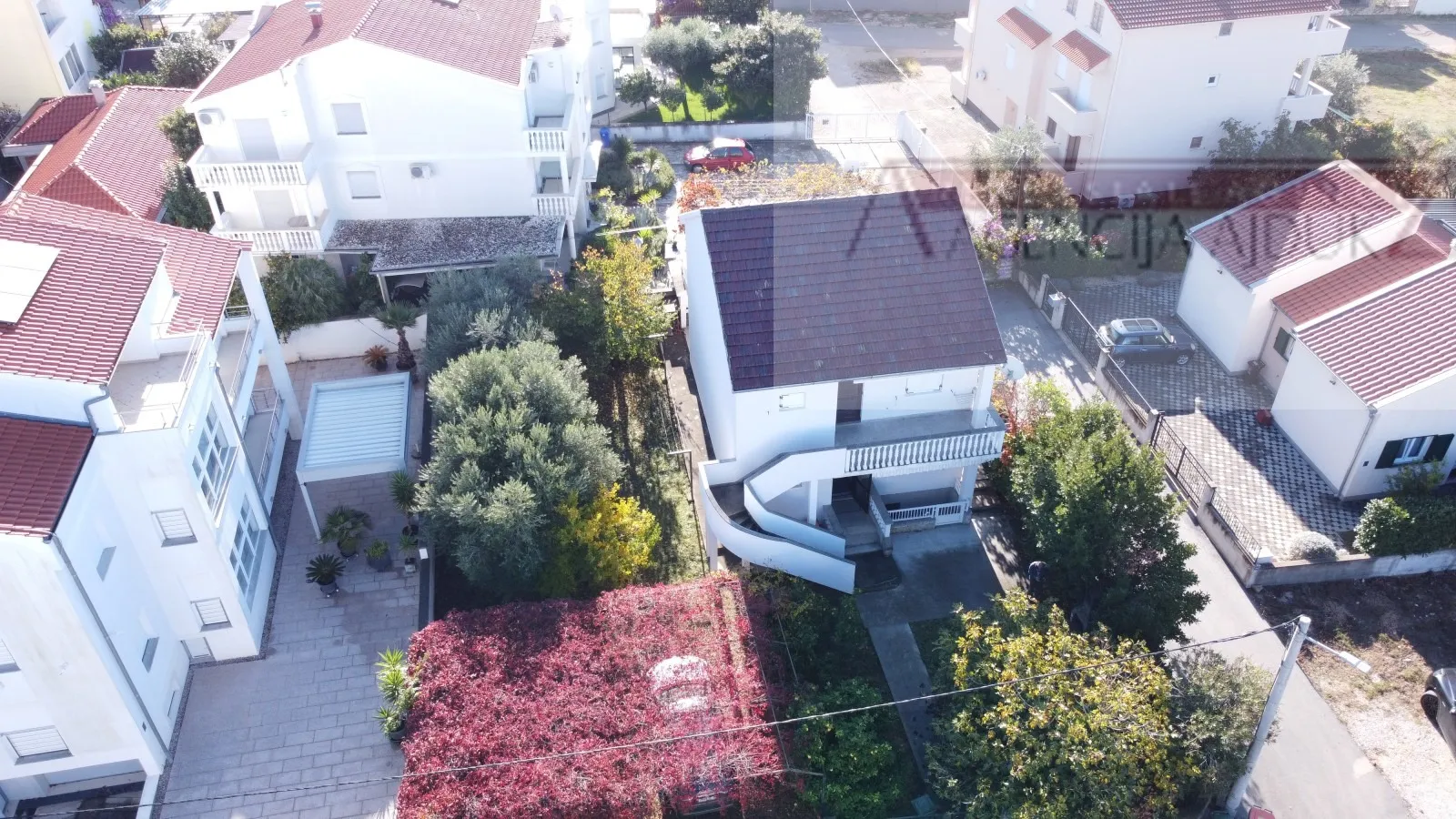 biograd na moru kuća 200 m2 + okućnica - novo u ponudi - slika 4