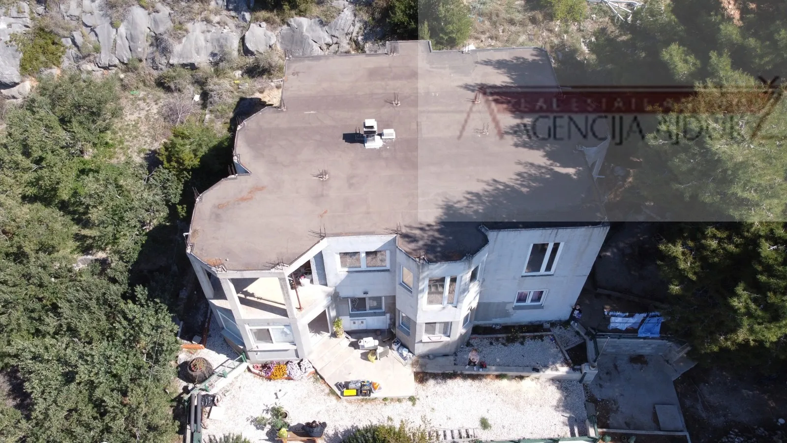 omiš duće kuća 263 m2 otvoren pogled na more - slika 12