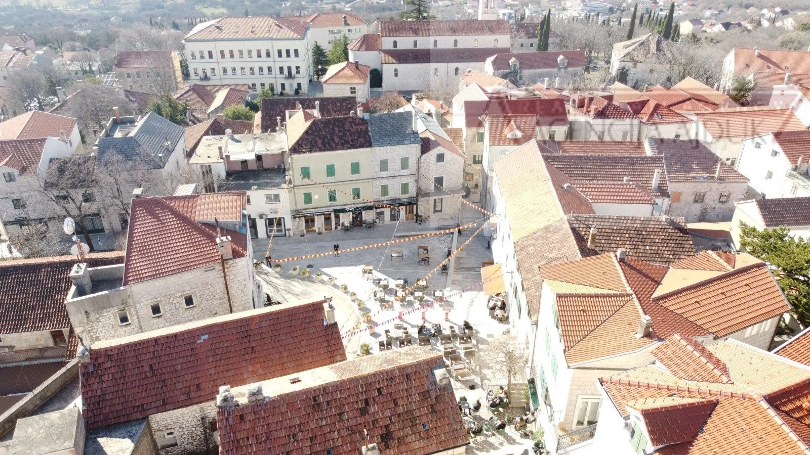 kamena kuća imotski - centar 173 m2 - sniženo! - slika 3
