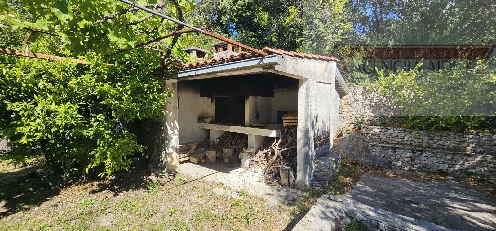 kaštel lukšić kuća 219 m2 + parcela 2993 m2 intimna lokacija - top - slika 8