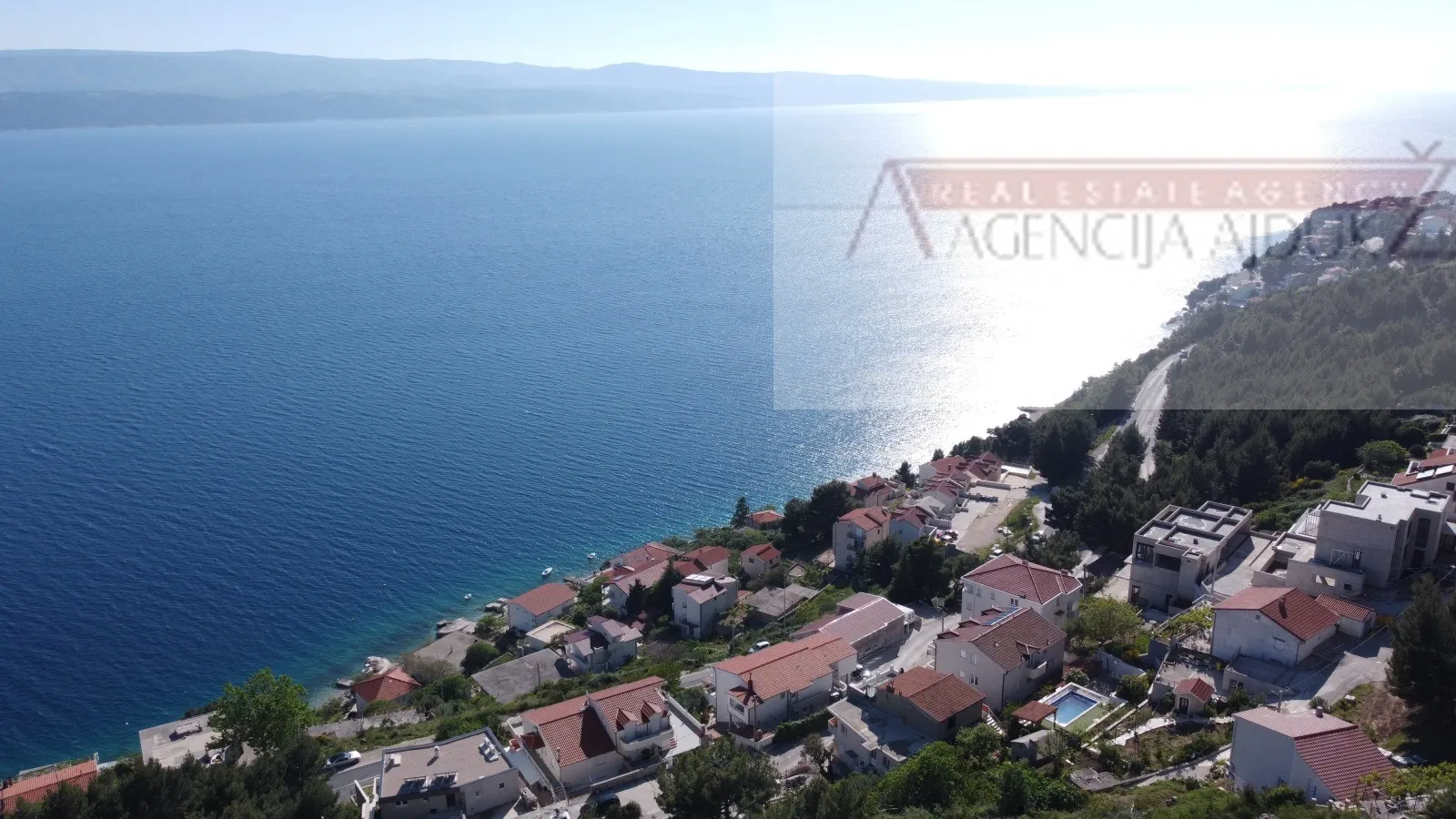 omiš čelina 498 m2 građevinsko zemljište - otvoren pogled na more - slika 4