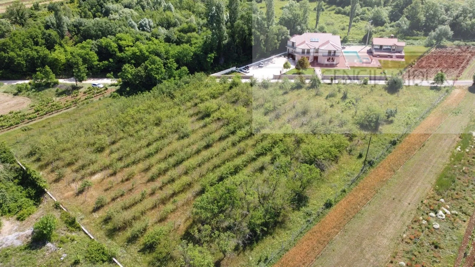 Imotski građevinsko zemljište 7000 m2 - akcija - Imotski, Imotski