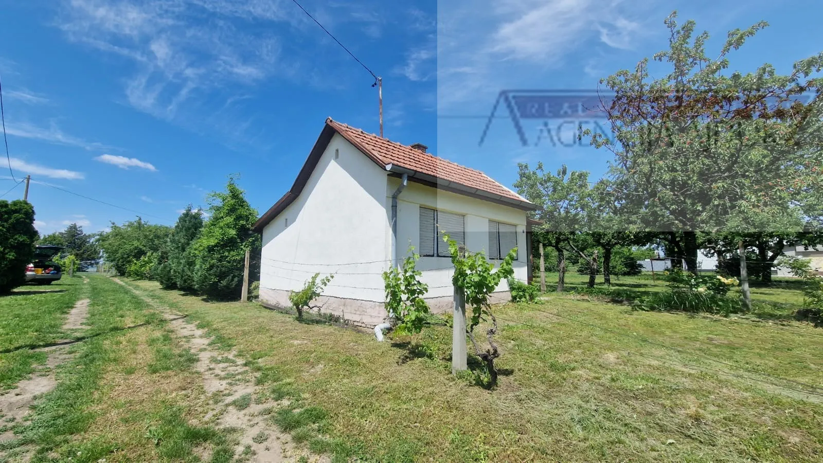 Baranja Batina vikend kuća 35 m2 legalizirana! - povoljno - Batina, Draž