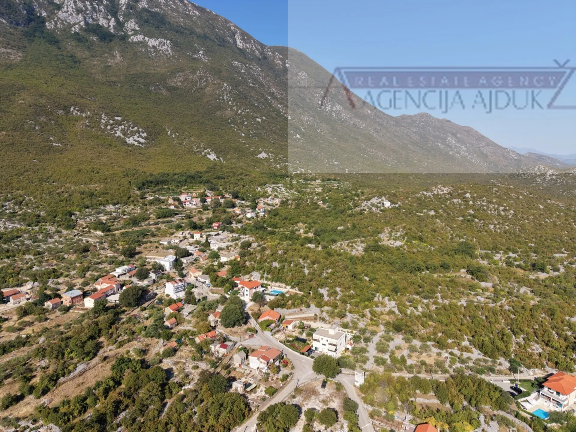 zagvozd 2001 m2 građevinsko zemljište panoramski pogled - novo! - slika 7