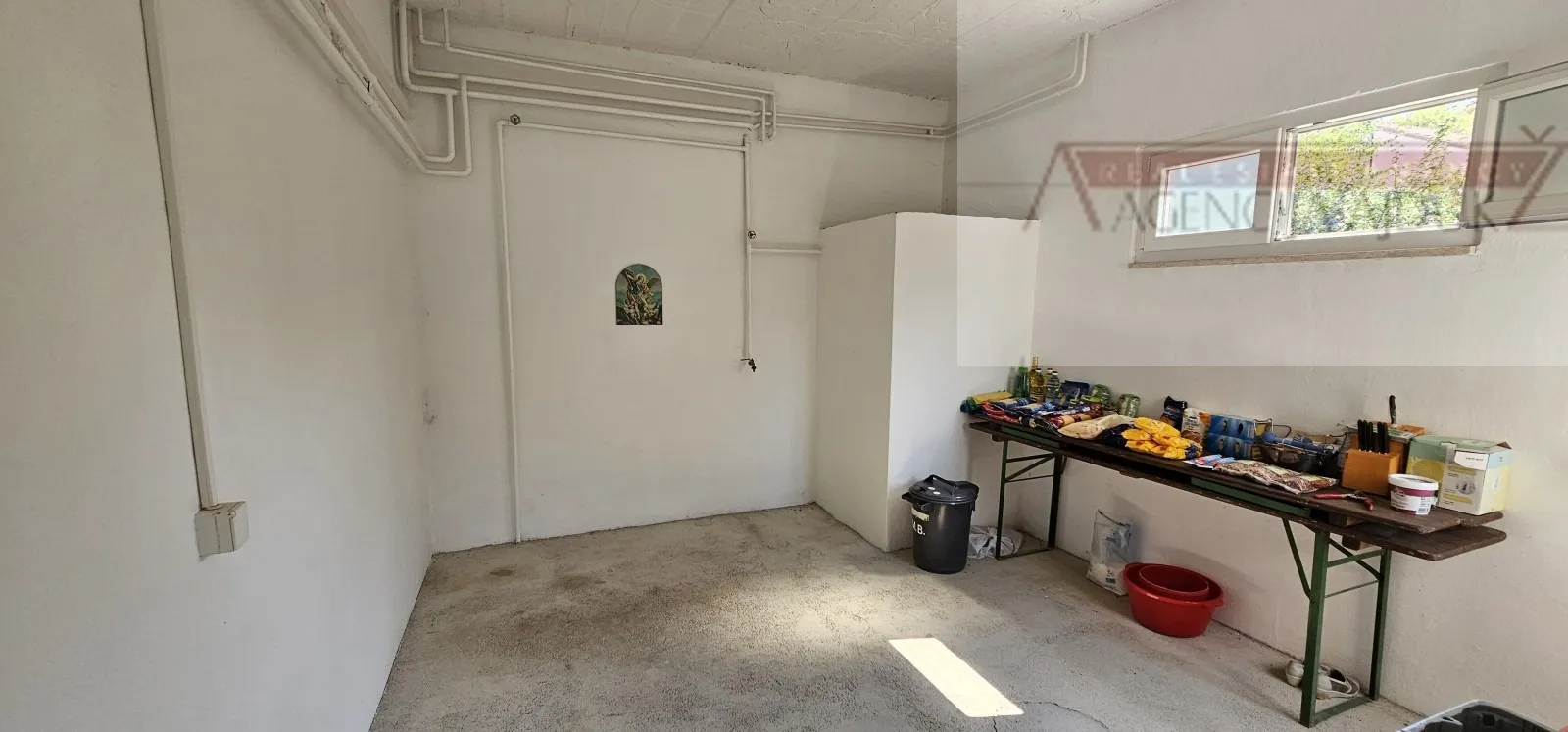 imotski lug obiteljska kuća 300 m2 najam - slika 6