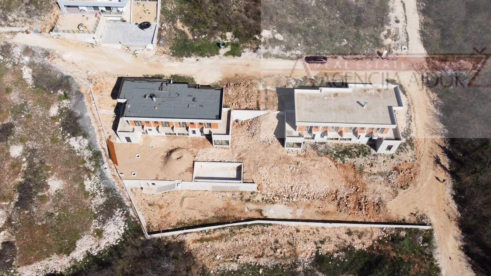 imotski vila (roh-bau) 390 m2 top lokacija - ekskluziva - slika 8