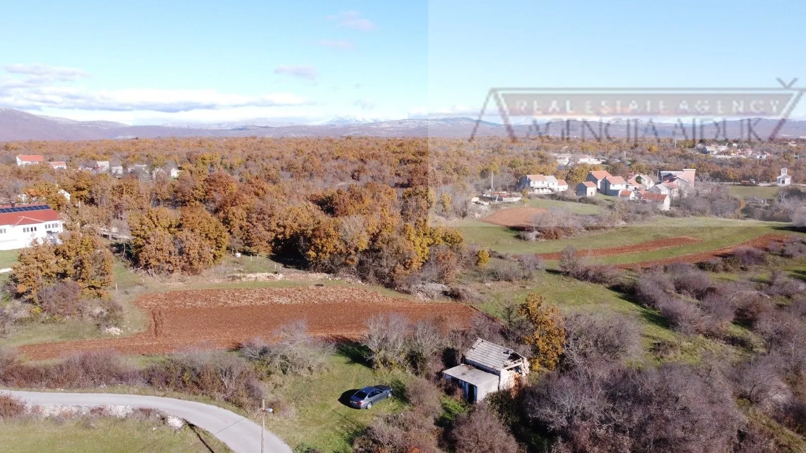 imotski objekt + građevinsko zemljište 2569 m2 proložac gornji - slika 9