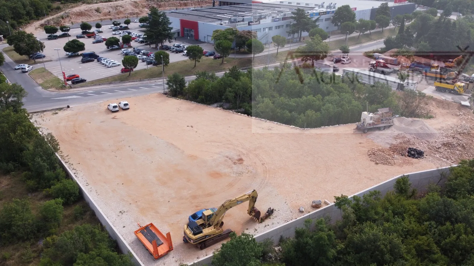 imotski najam građevinskog zemljišta 4000 m2 - novo!!! - slika 4