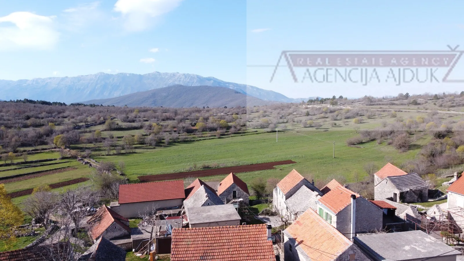 imotski - mrnjavci kamena kuća 68 m2 + okućnica - slika 4