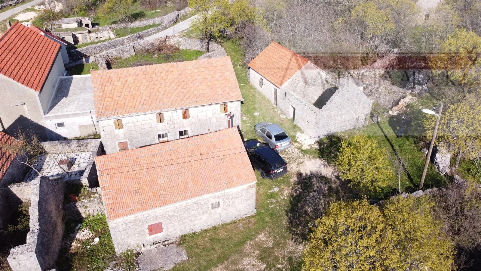 imotski - mrnjavci kamene kuća 190m2 + okućnica - slika 6