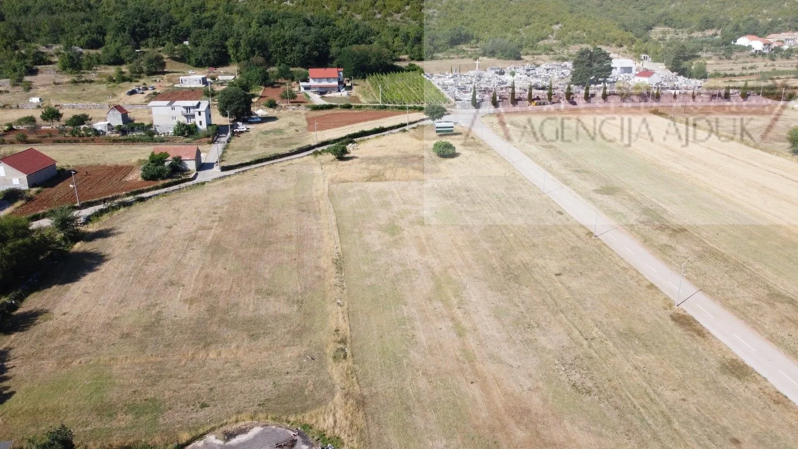 dicmo najam građevinskog zemljišta 5378 m2 - novo u ponudi - slika 4