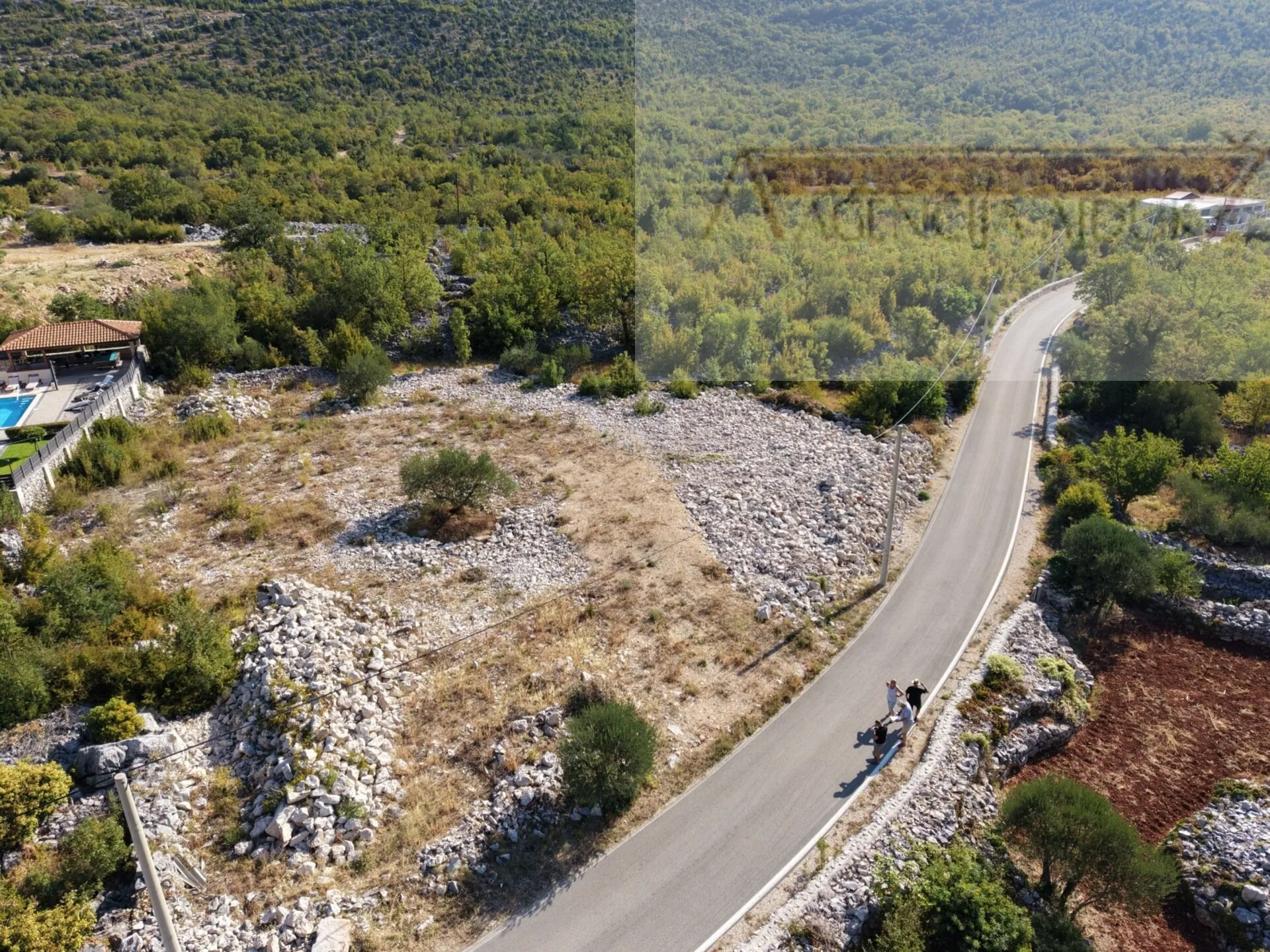zagvozd 2001 m2 građevinsko zemljište panoramski pogled - novo! - slika 10
