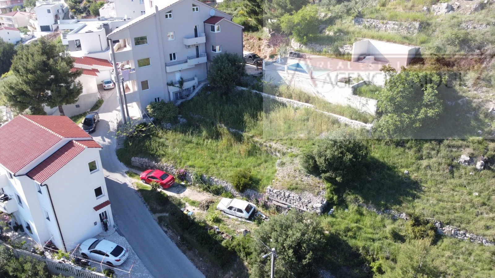 omiš čelina 498 m2 građevinsko zemljište - otvoren pogled na more - slika 5
