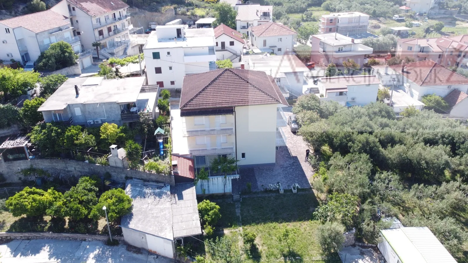 kuća prodaja omiš 560 m2 - slika 19