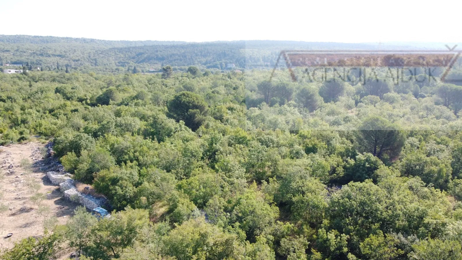 imotski - vinjani donji 1100 m2 građevinsko zemljište - slika 2