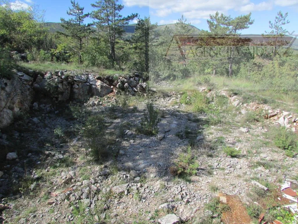 imotski grubine 4553 m2 građevinsko zemljište - intima! - slika 3