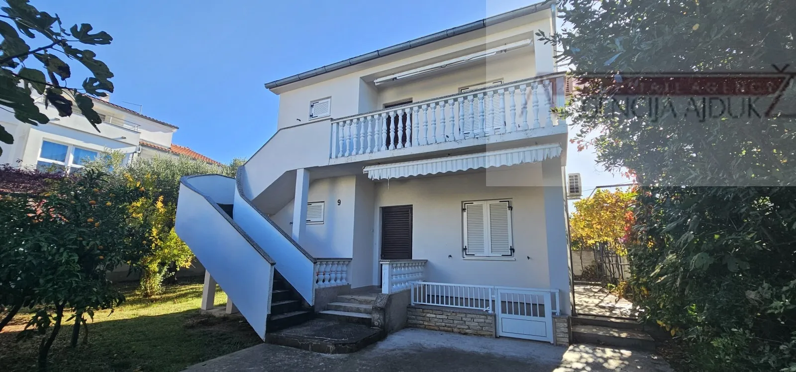 biograd na moru kuća 200 m2 + okućnica - novo u ponudi - slika 2