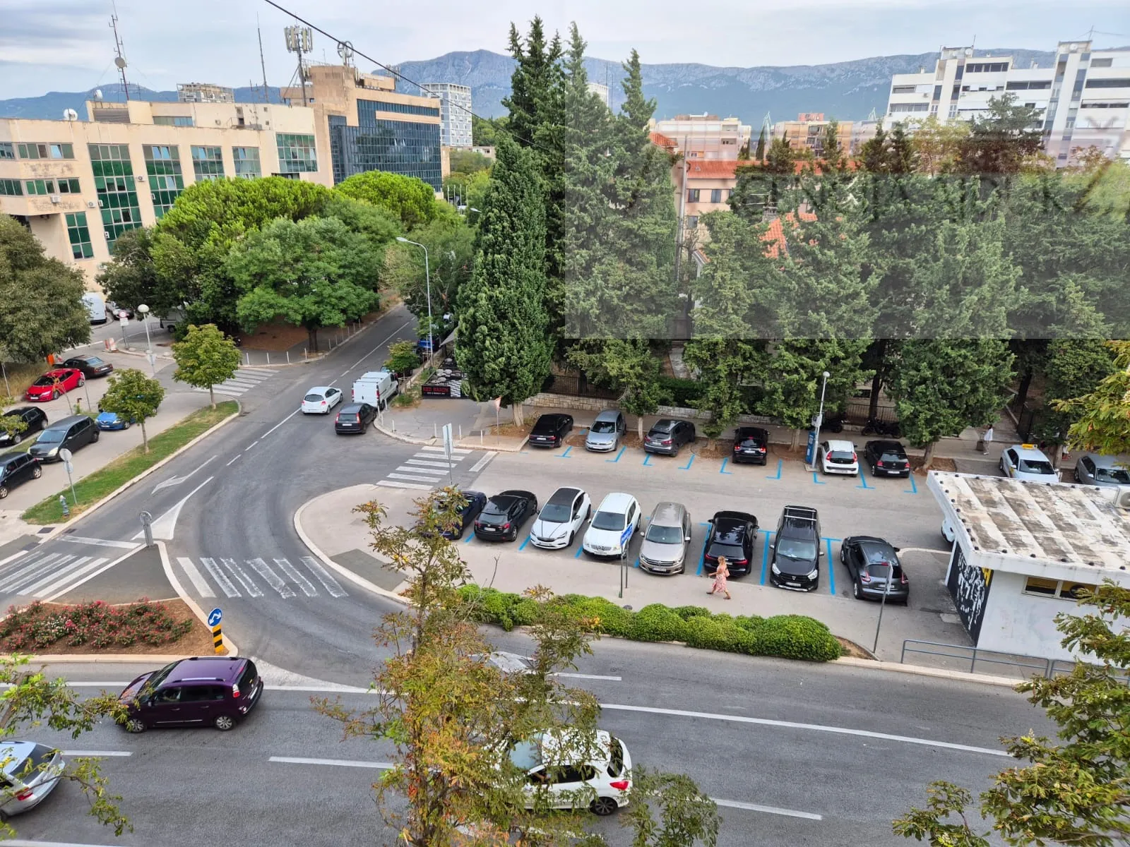 split centar 65,88 m2 stan na top lokaciji - novo u ponudi - slika 17
