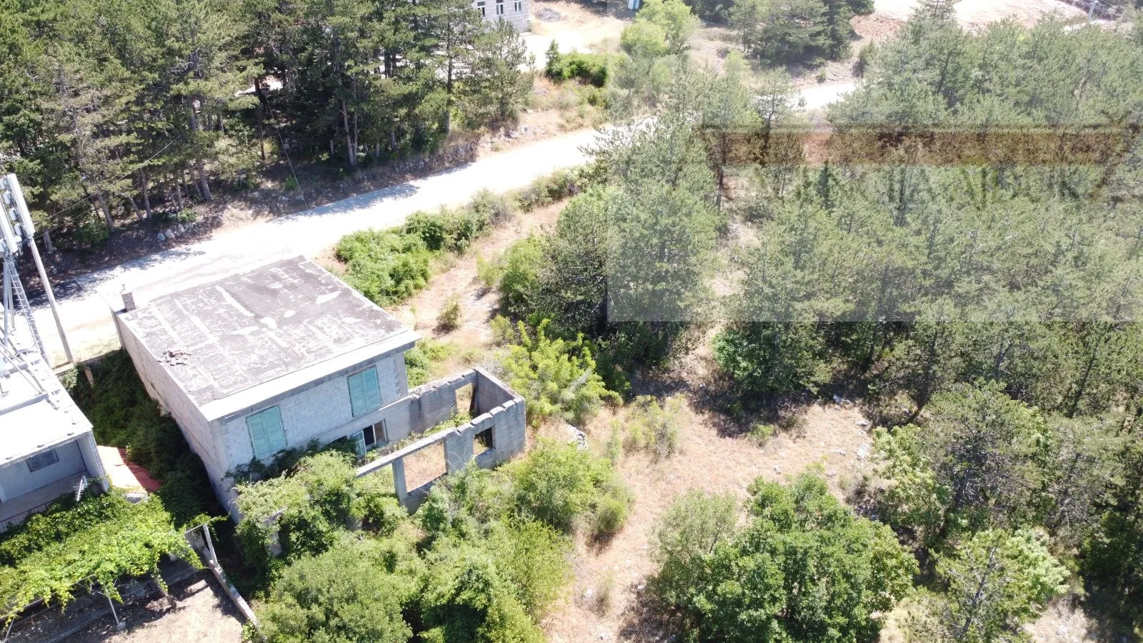 imotski proložac kuća u izgradnji + velika okućnica 2000 m2 - slika 9
