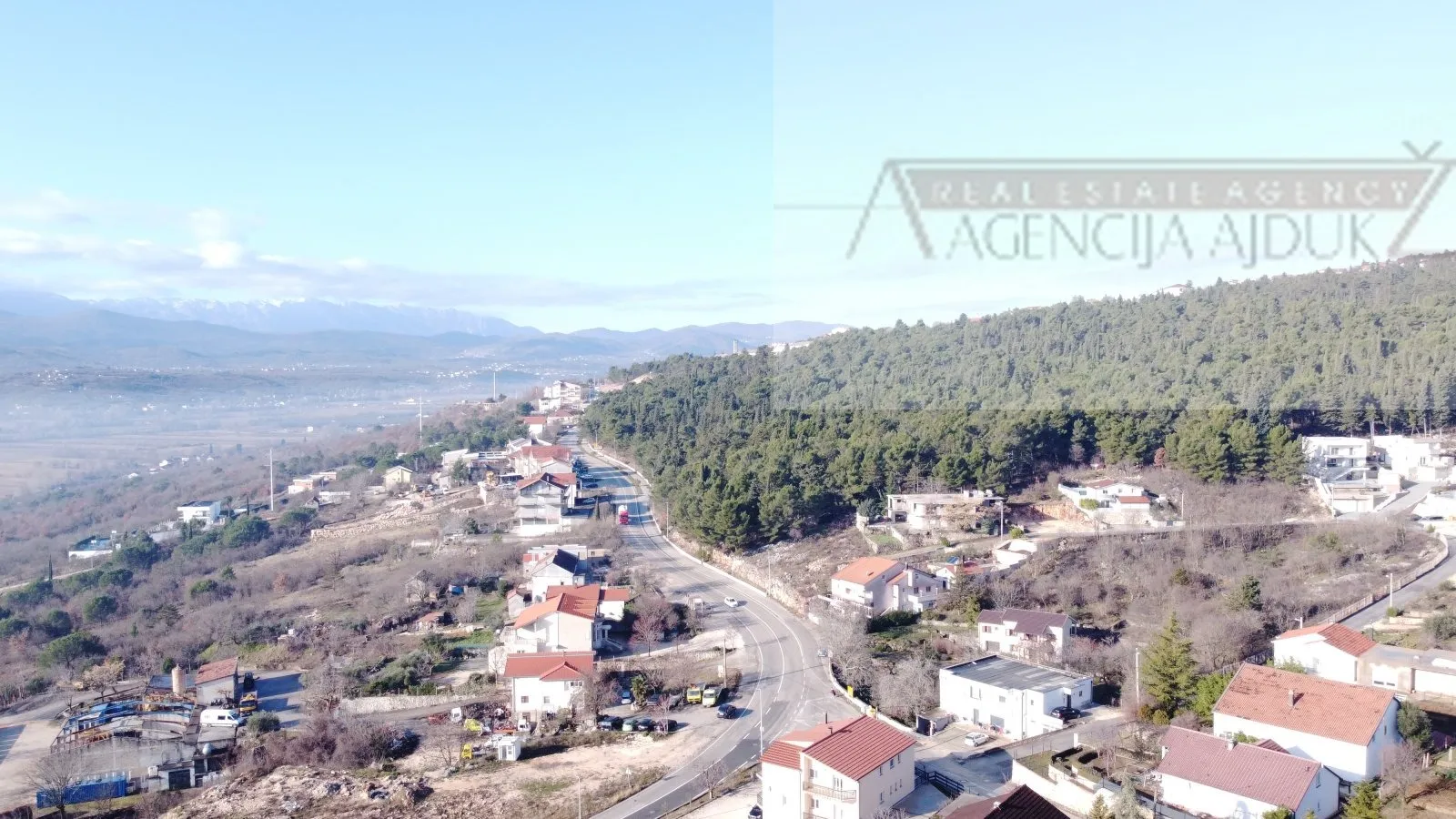imotski 2271 m2 građevinsko zemljište - novo! - slika 4