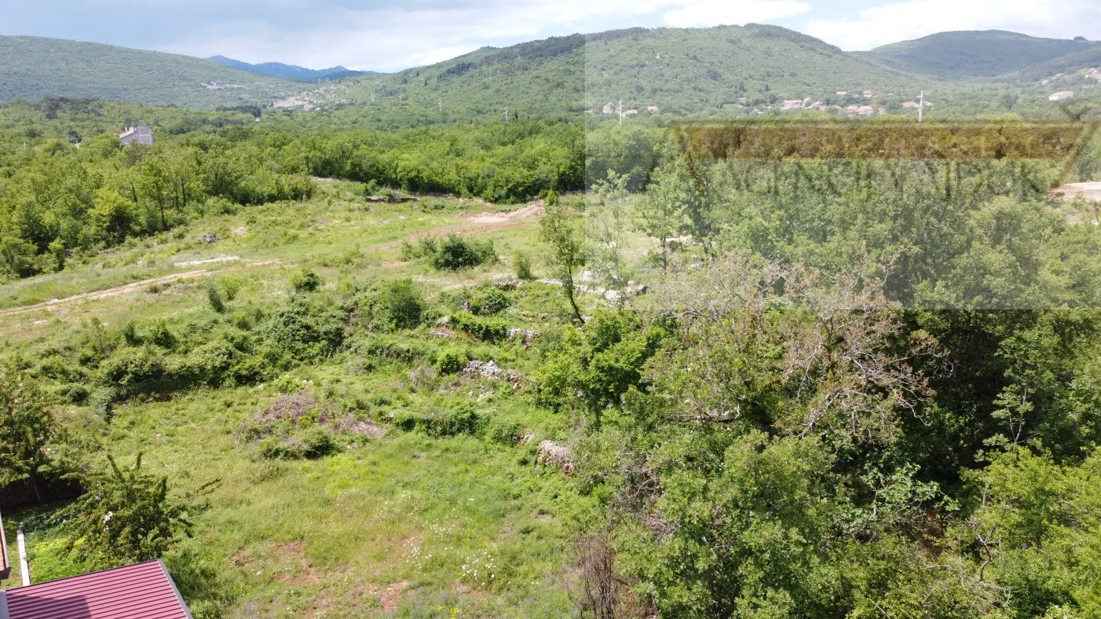 Imotski Poljica 1398 m2 građevinsko zemljište - novo u ponudi - Imotski, Imotski