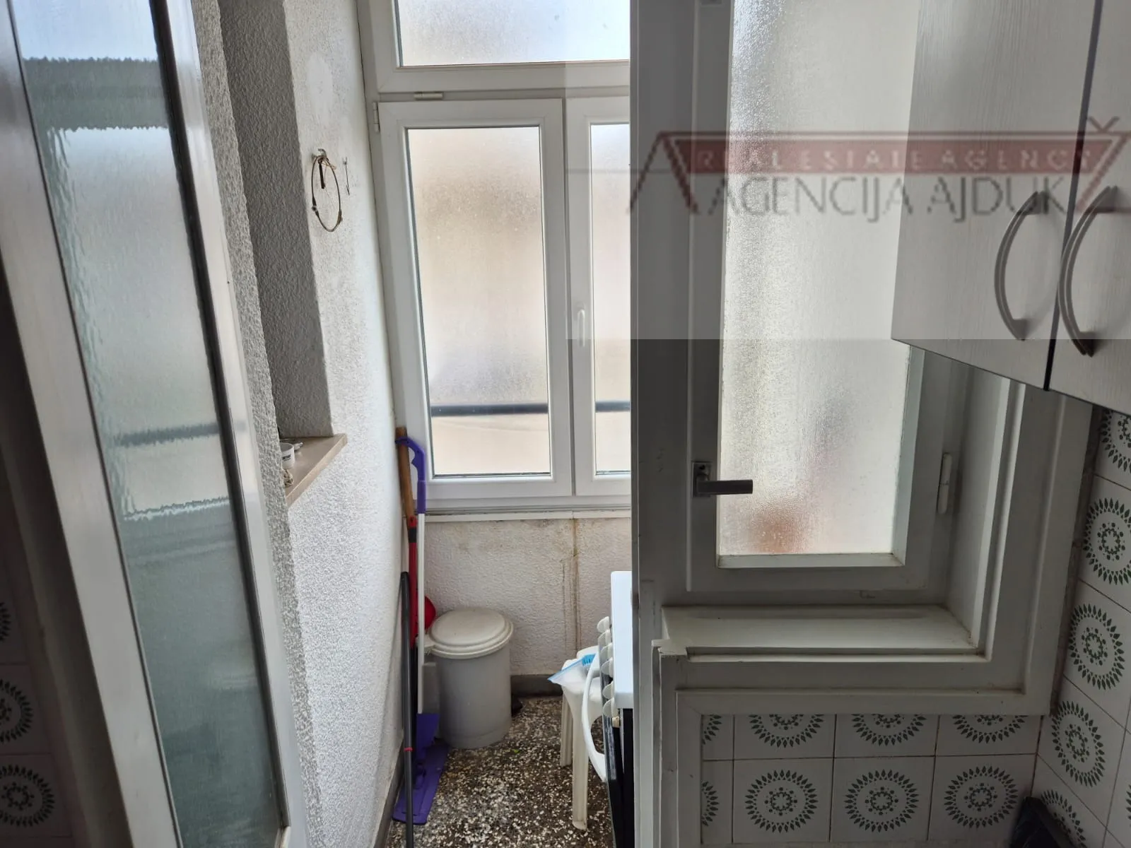 split centar 65,88 m2 stan na top lokaciji - novo u ponudi - slika 16