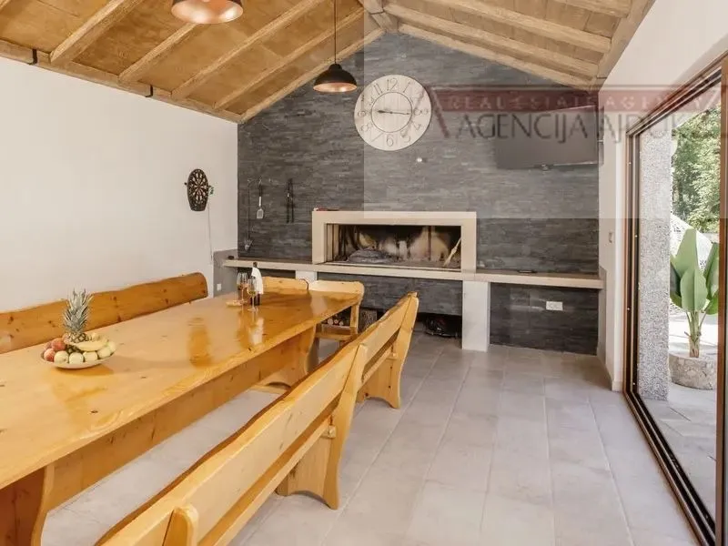 imotski vila 321 m2 - top ponuda - ekskluziva - novo u ponudi - slika 18