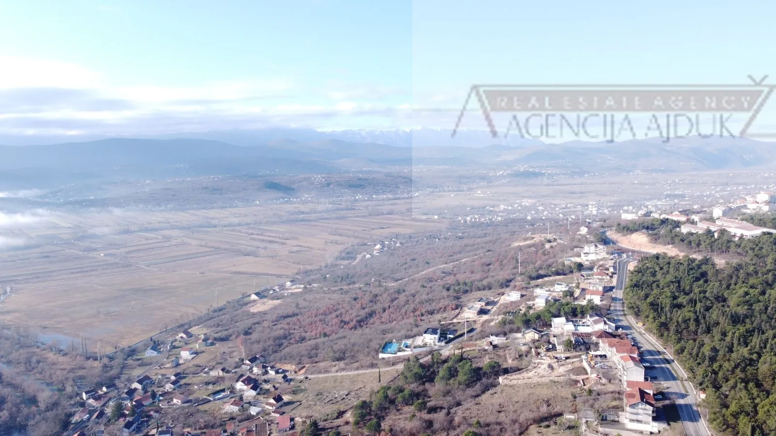 imotski 2271 m2 građevinsko zemljište - novo! - slika 9