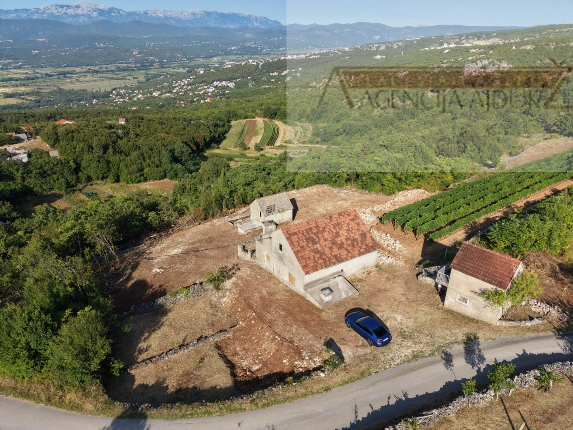 imotski vinjani donji tri legalizirana objekta sa zemljištem - slika 3