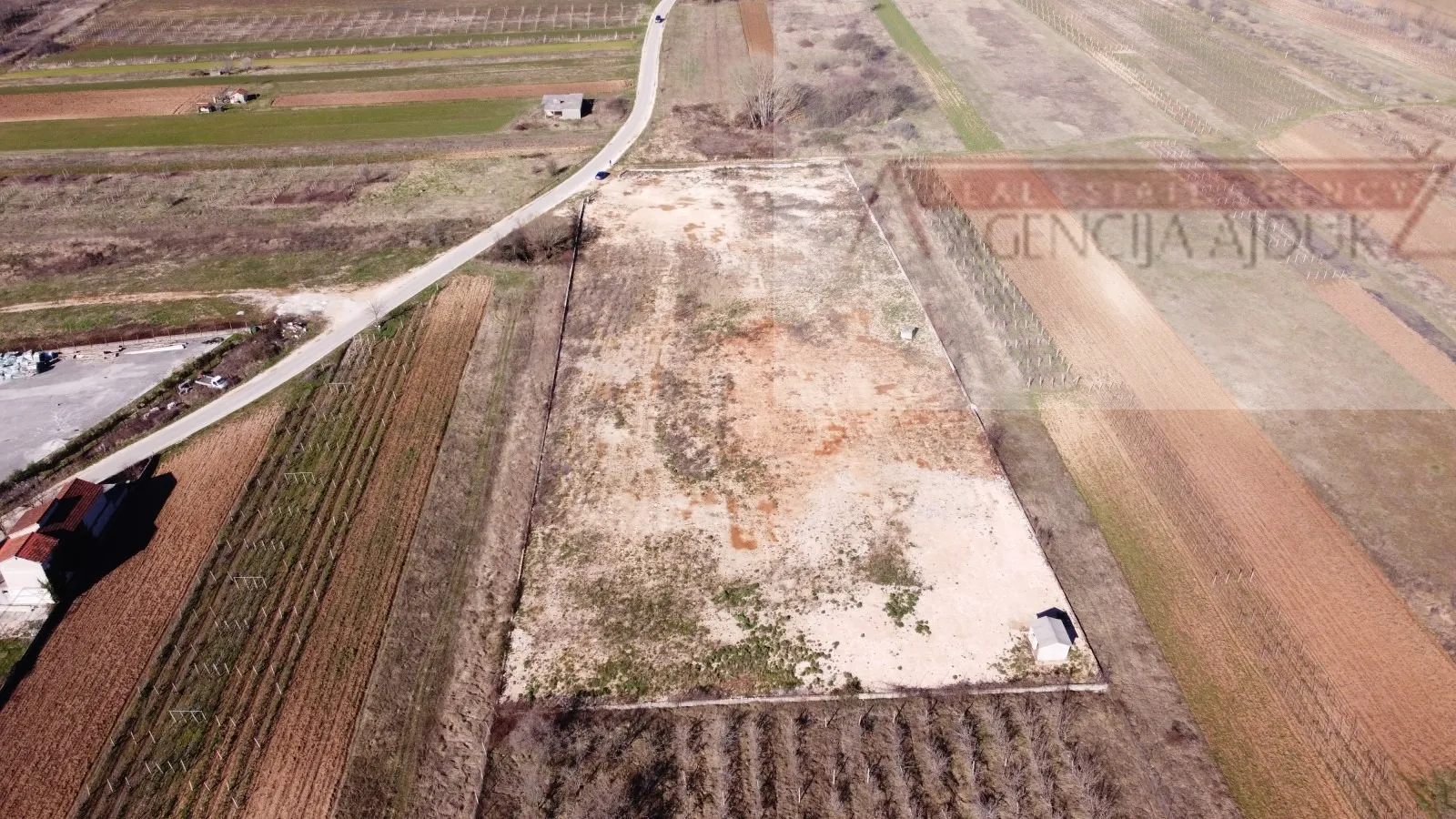 imotski najam 11430 m2 građevinsko zemljište - dugoročno - slika 7